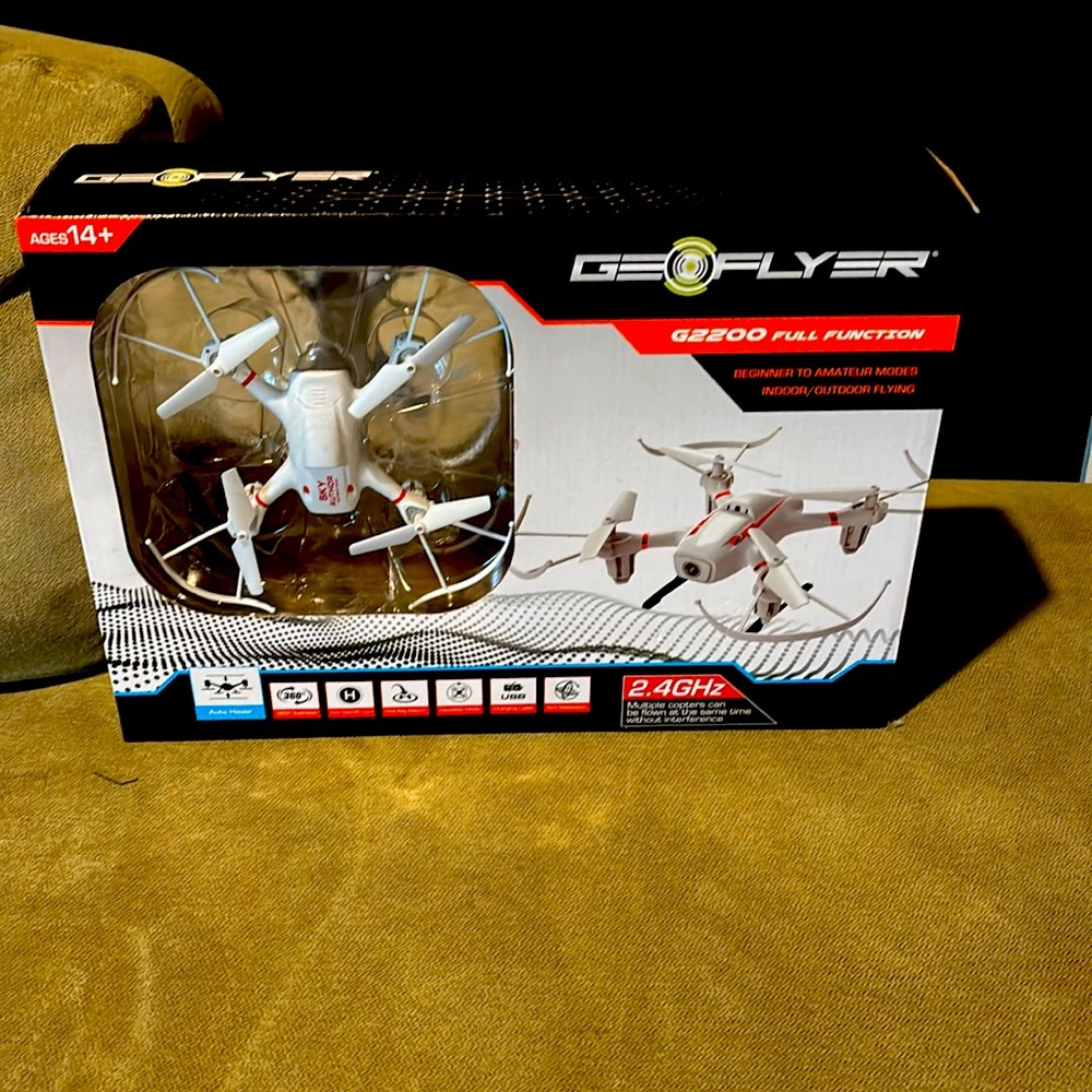 GEOFLYER G2200 FULL FUNCTION 
BEGINNER TO AMATEUR DRONE